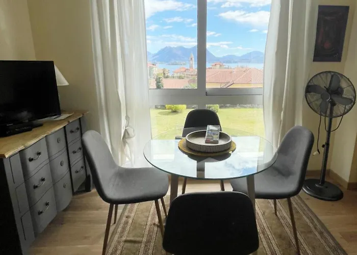 Vista - With Terrace & Islands View Appartamento Baveno